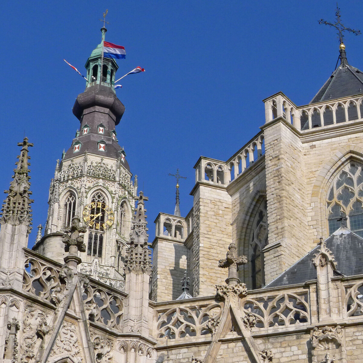 Grote Kerk Breda en toren foto Jan Korebrits